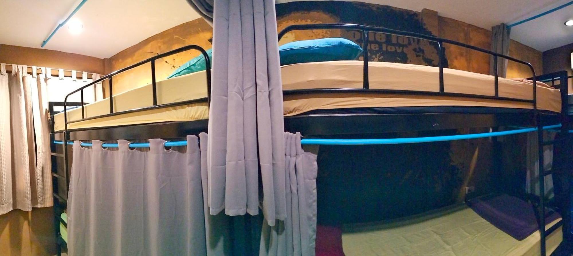 Wet! A Pool Party Hostel By Wild & Wandering Haad Rin Ruang foto